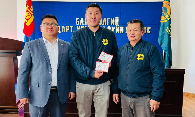 Тус хэлтсийн Улсын шалгагч  М.Рая нь Масс, Даралт,  Физик хими / Амьсгал дах спиртийн агууламж тогтоох хэмжүүр/, хэмжлийн төрлөөр М.Маргулан Эзлэхүүн зарцуулалт, Цахилгааны хэмжлийн төрлөөр улсын шалгагч, болон Эзлэхүүн зарцуулалтын шалгалт тохируулгын эрх авлаа.